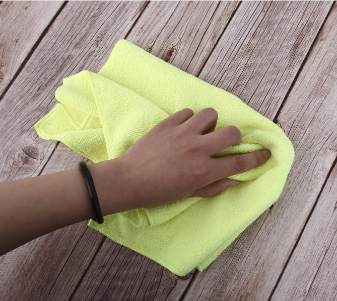 Tricol Clean Professional Commercial Grade Microfiber Cleaning Cloth  300GSM, Yellow